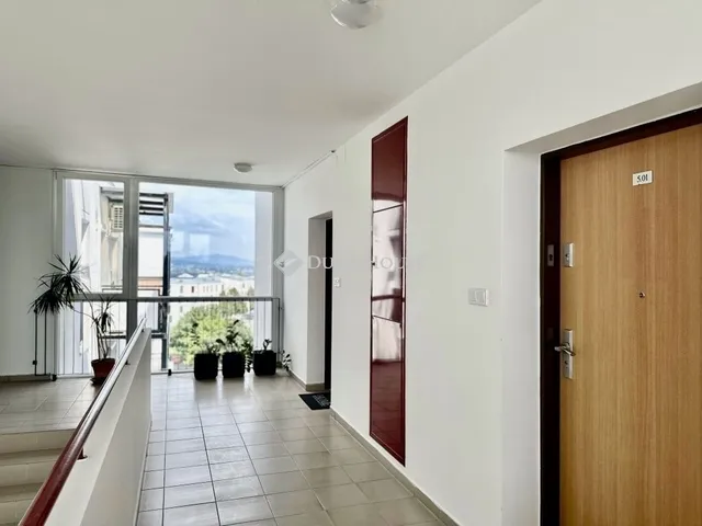 Eladó lakás Pécs 110 nm