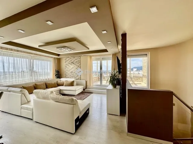 Eladó lakás Pécs 110 nm