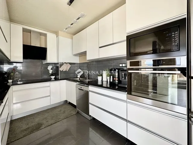 Eladó lakás Pécs 110 nm