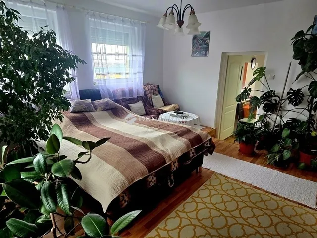 Eladó ház Pécs 45 nm