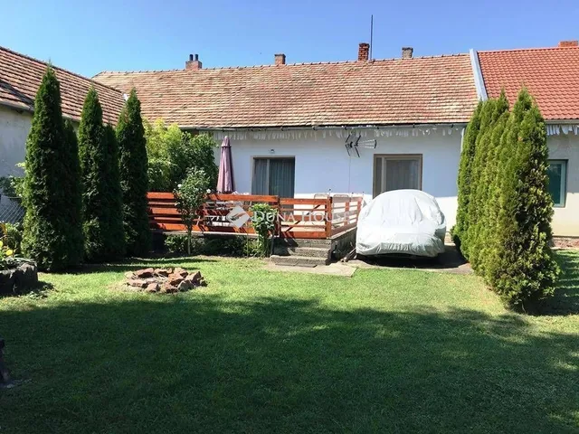 Eladó üdülő és hétvégi ház Balatonfenyves 92 nm