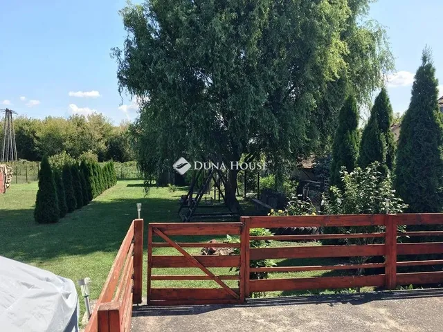 Eladó üdülő és hétvégi ház Balatonfenyves 92 nm