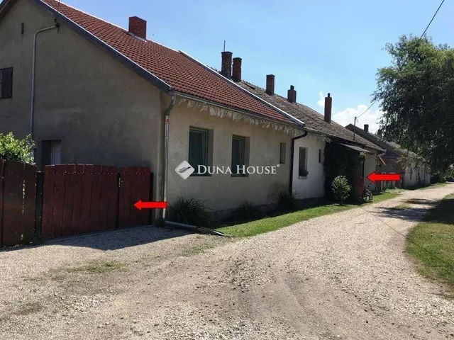 Eladó üdülő és hétvégi ház Balatonfenyves 92 nm