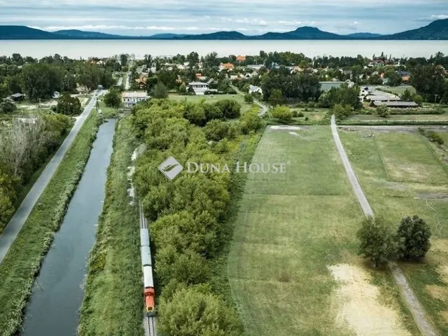 Eladó üdülő és hétvégi ház Balatonfenyves 92 nm