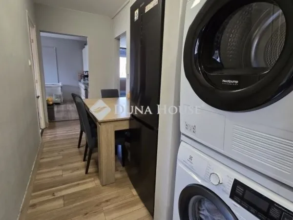 Eladó lakás Pécs 68 nm