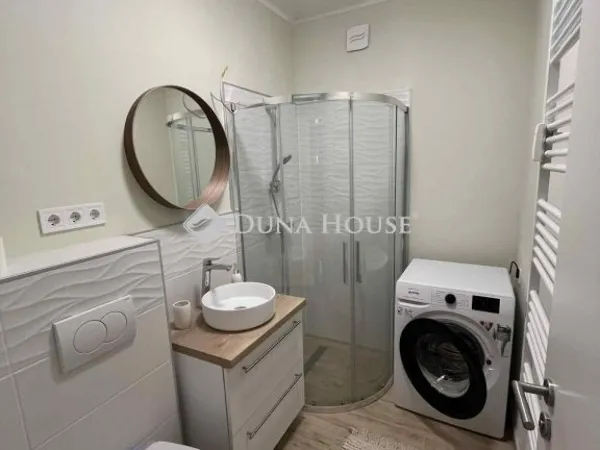 Kiadó lakás Pécs, Belváros 52 nm