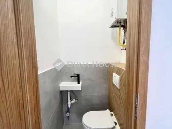 Eladó lakás Pécs 67 nm