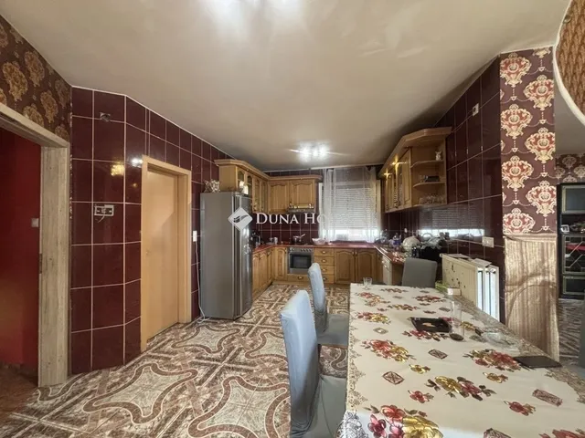 Eladó ház Pécs 376 nm