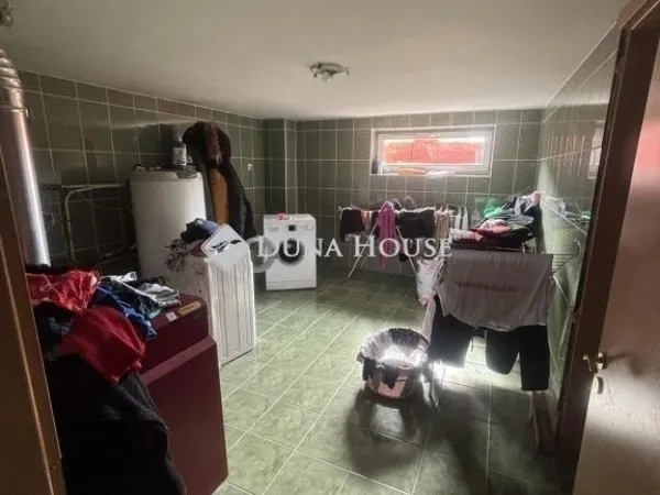 Eladó ház Pécs 376 nm