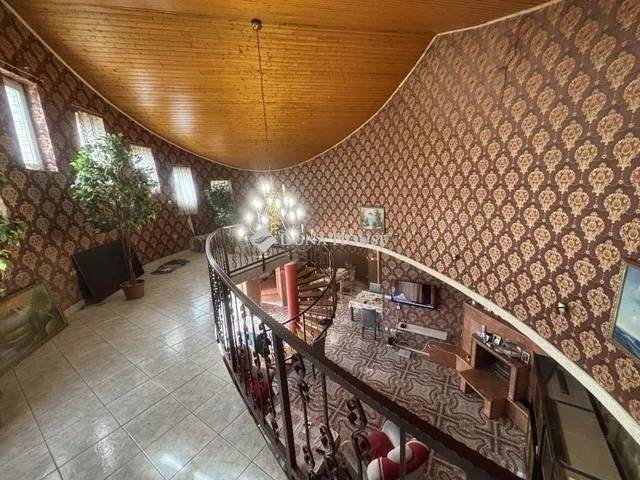 Eladó ház Pécs 376 nm