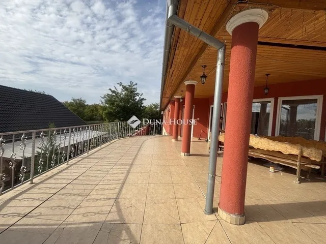 Eladó ház Pécs 376 nm