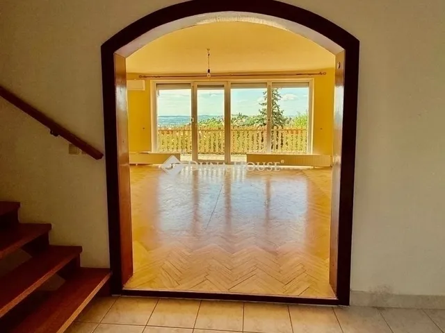 Eladó ház Pécs 200 nm