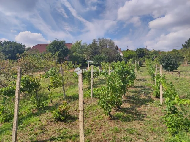 Eladó telek Pécs 852 nm