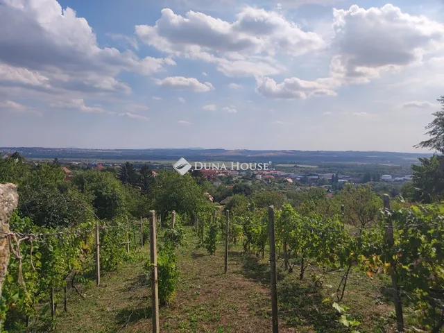 Eladó telek Pécs 852 nm