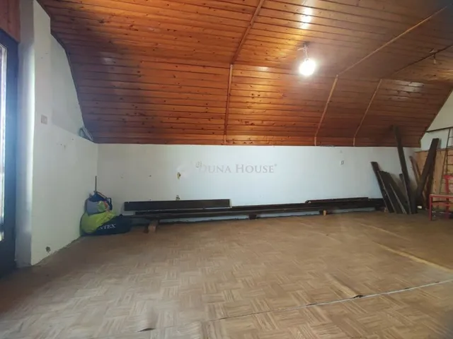 Eladó telek Pécs 852 nm