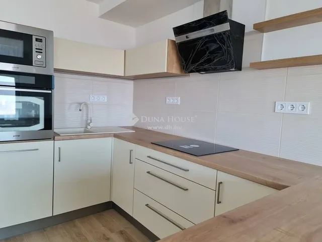 Eladó ház Pécs, Gyükés 92 nm