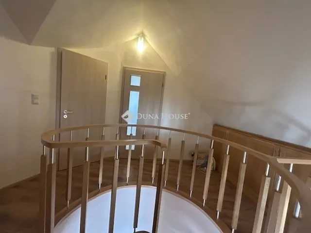 Eladó lakás Pécs 102 nm