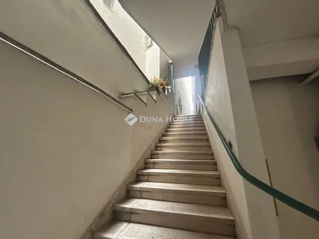 Eladó lakás Pécs 102 nm