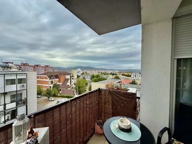 Eladó lakás Pécs 72 nm