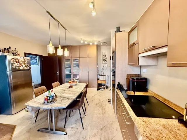 Eladó lakás Pécs 72 nm