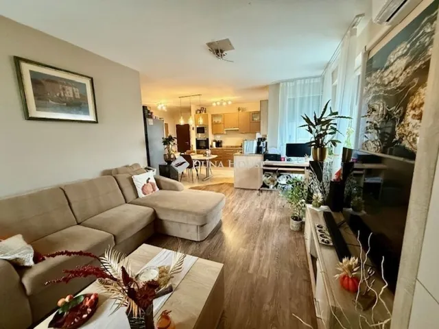 Eladó lakás Pécs 72 nm