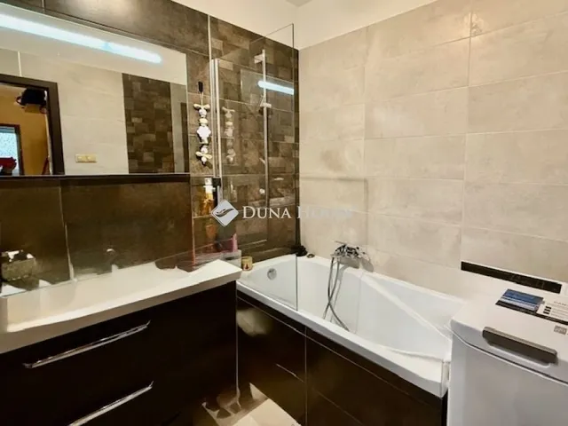 Eladó lakás Pécs 72 nm