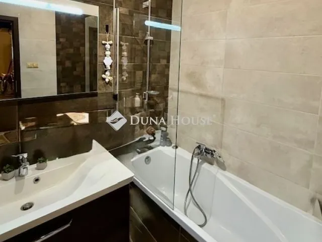 Eladó lakás Pécs 72 nm