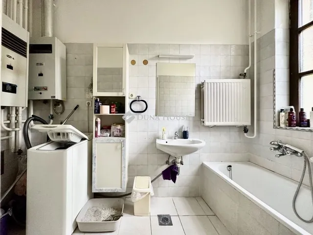 Eladó lakás Pécs 61 nm