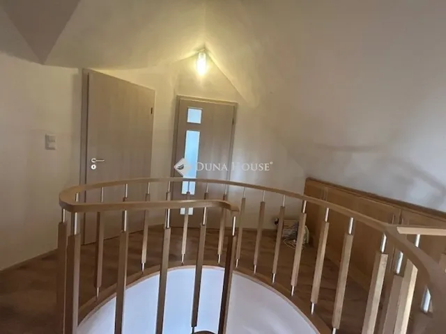 Eladó lakás Pécs, Belváros 102 nm