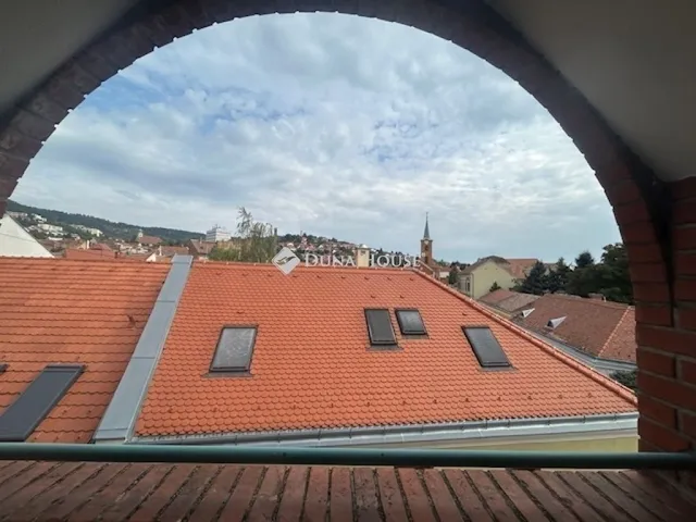Eladó lakás Pécs, Belváros 102 nm