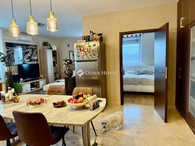 Eladó lakás Pécs, Kertváros 72 nm