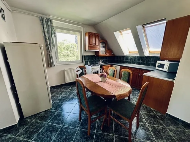 Eladó lakás Pécs 73 nm