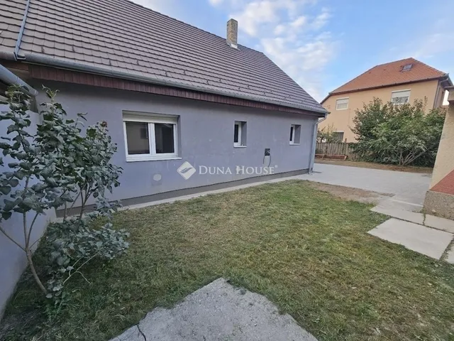 Eladó ház Pécs, Kertváros 65 nm