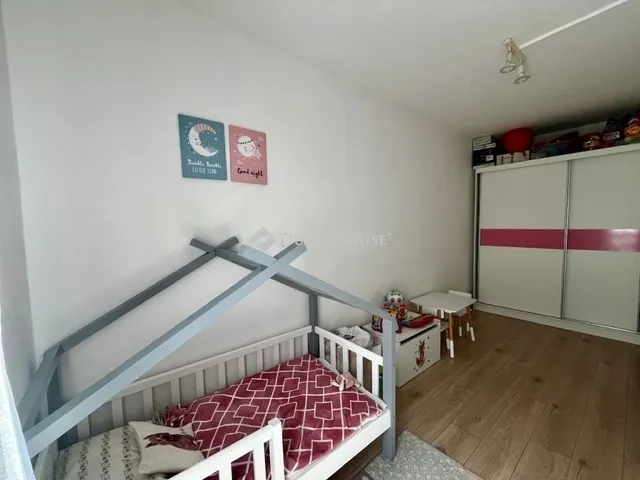 Eladó lakás Pécs 64 nm