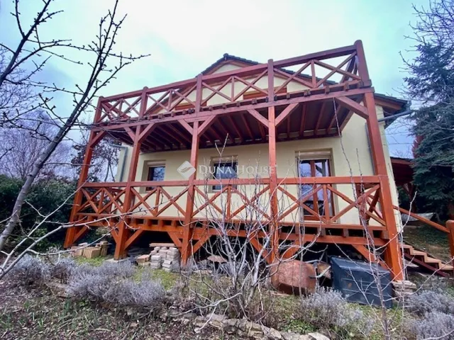 Eladó ház Pécs, Donátus 166 nm