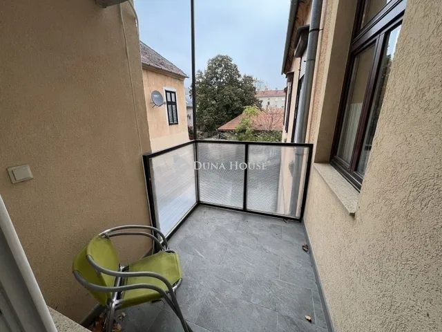 Eladó lakás Pécs 104 nm