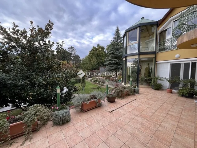 Eladó ház Pécs, Diós 1800 nm