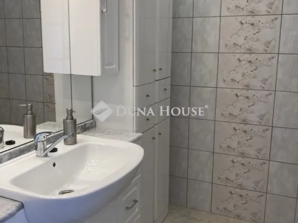 Eladó ház Dombóvár 81 nm