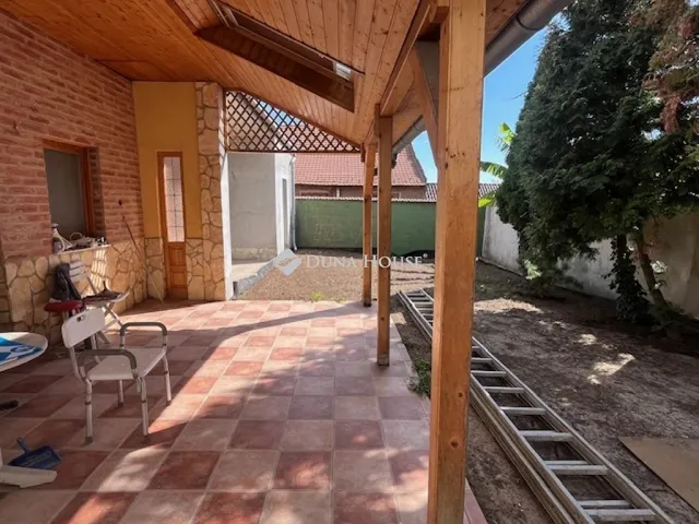 Eladó lakás Pécs 69 nm