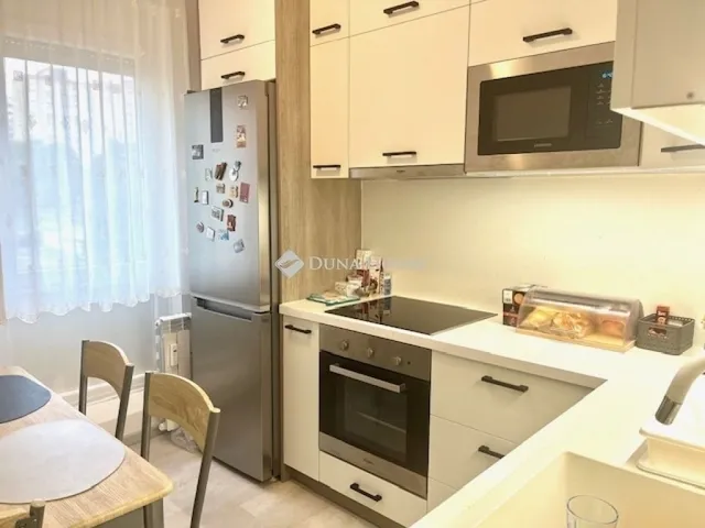 Eladó lakás Pécs 74 nm