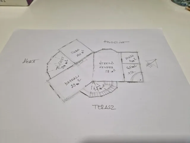 Eladó ház Szekszárd 140 nm