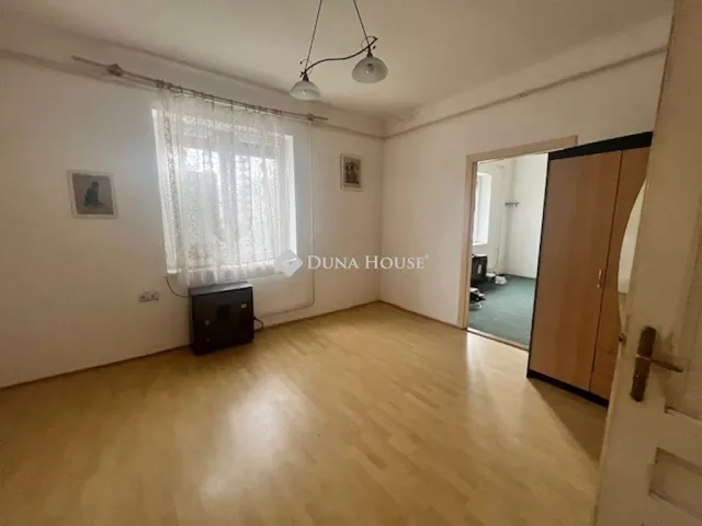 Eladó ház Pécs 210 nm