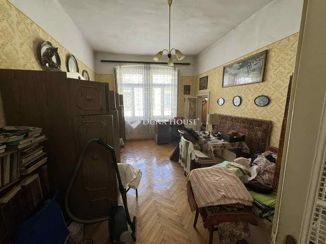 Eladó lakás Pécs 68 nm