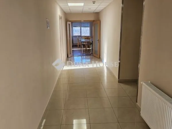 Kiadó kereskedelmi és ipari ingatlan Pécs 30 nm