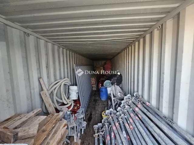 Eladó kereskedelmi és ipari ingatlan Pécs 1500 nm