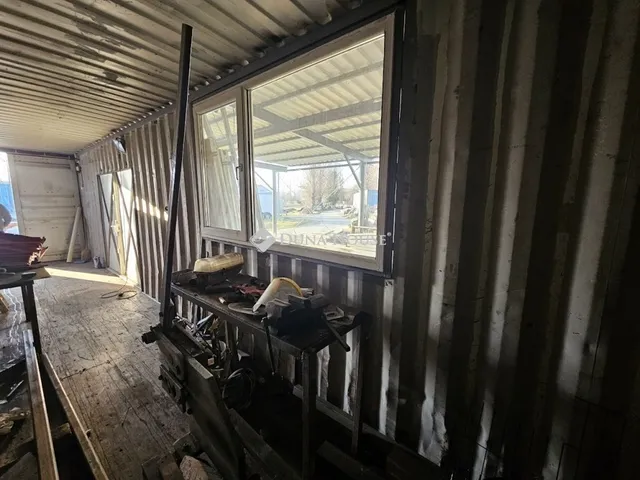 Eladó kereskedelmi és ipari ingatlan Pécs 1500 nm