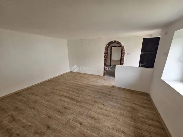 Eladó ház Újpetre 60 nm