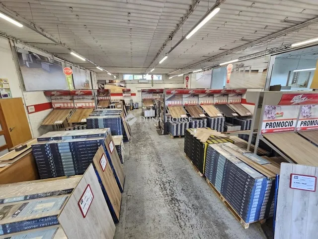 Eladó kereskedelmi és ipari ingatlan Pécs 427 nm