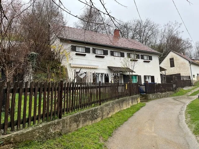 Eladó ház Óbánya 110 nm