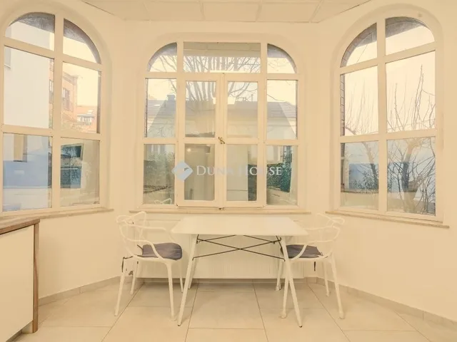 Eladó lakás Pécs 138 nm